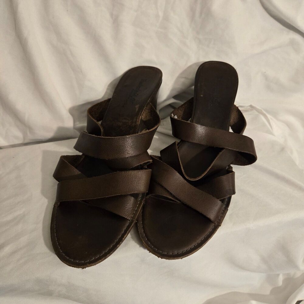 Women’s Timberland Sandals Slip On Size 11 Strappy Brown Wedge Heel.